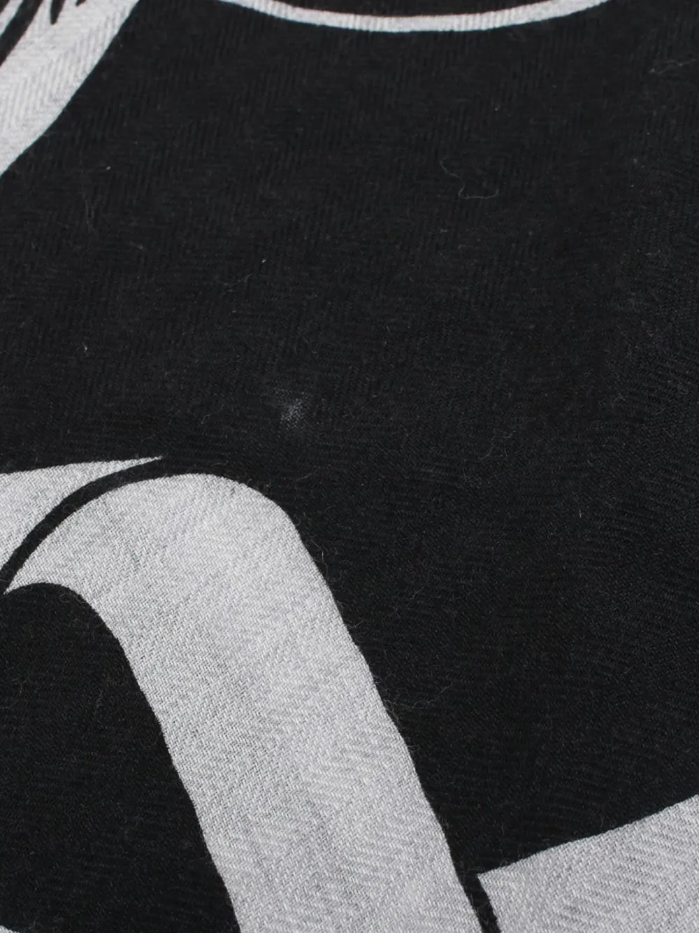 Pre-owned Hermes 2010s Losange Gm Scarf In Black