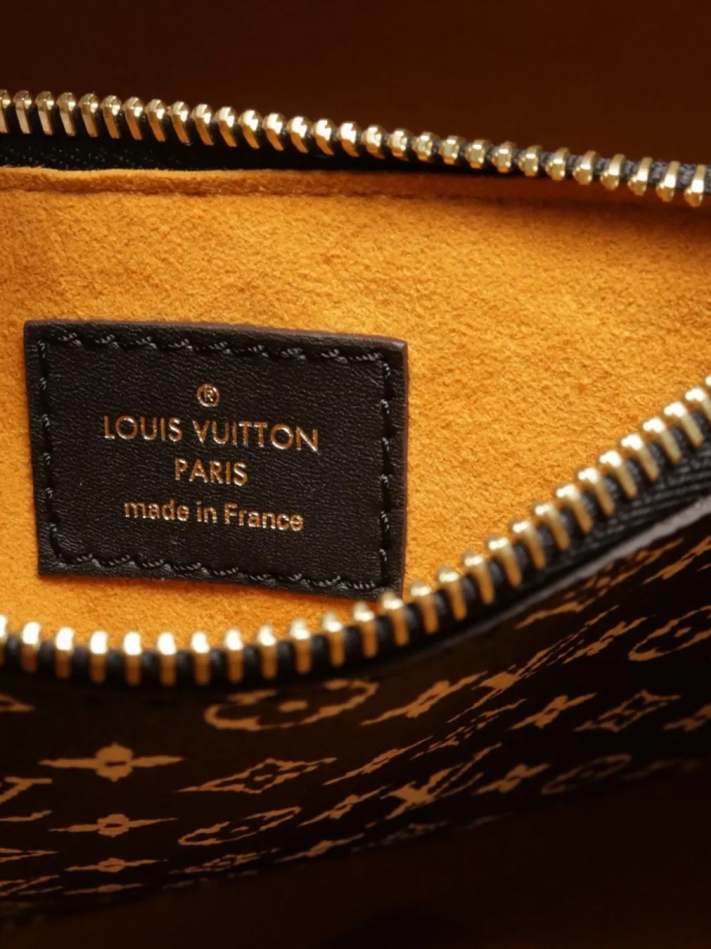 Pre-owned Louis Vuitton 2019 Neo Noe Shoulder Bag In 褐色