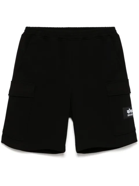 izzue shorts cargo con parche del logo