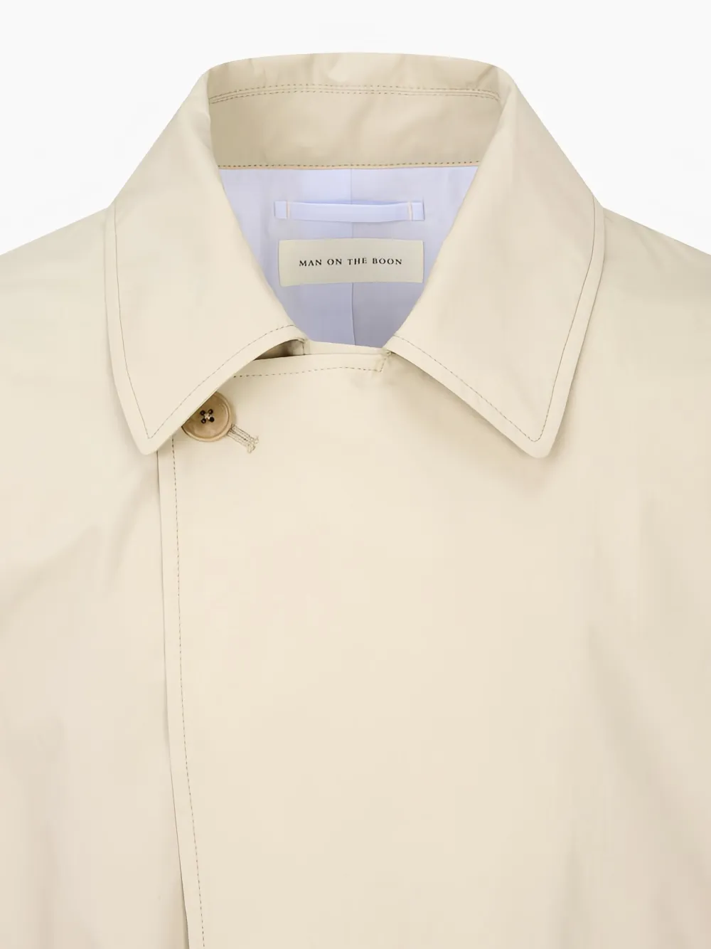 Man On The Boon. Trenchcoat met verborgen sluiting Beige