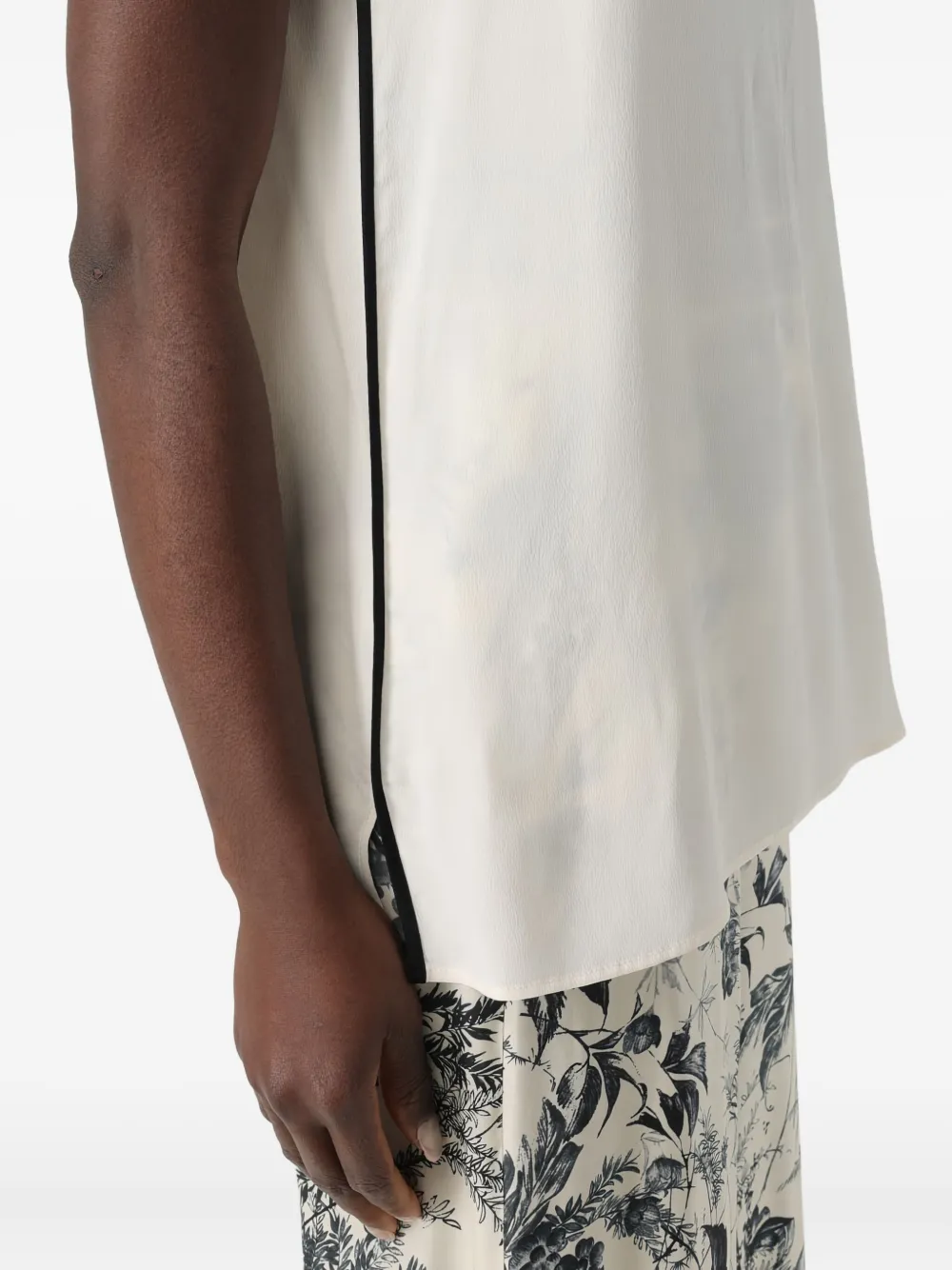 SIMONA CORSELLINI Top met V-hals en afwerking Wit