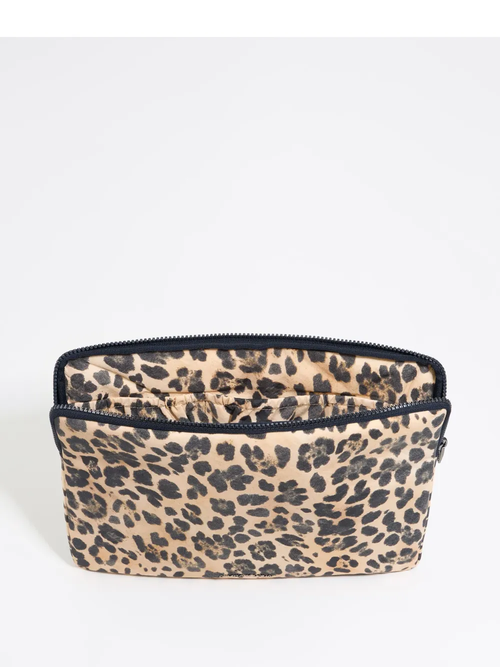 Bimba Y Lola Leopard-print Laptop Sleeve (13.5") In Brown