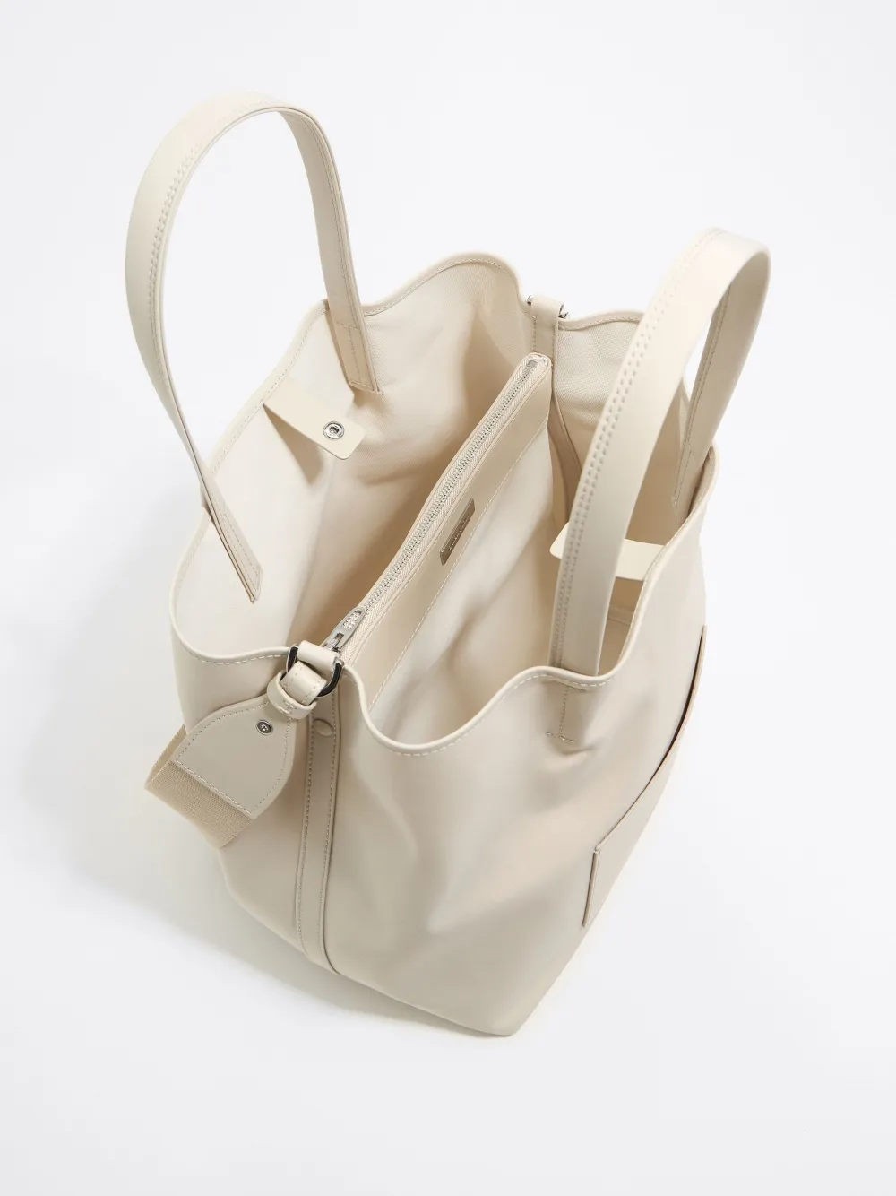 Bimba Y Lola Small Chihuahua Tote Bag In White