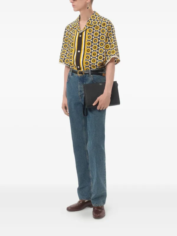 Valentino Garavani Vロゴ シグネチャー クラッチバッグ Valentino Garavani Vロゴ シグネチャー クラッチバッグ