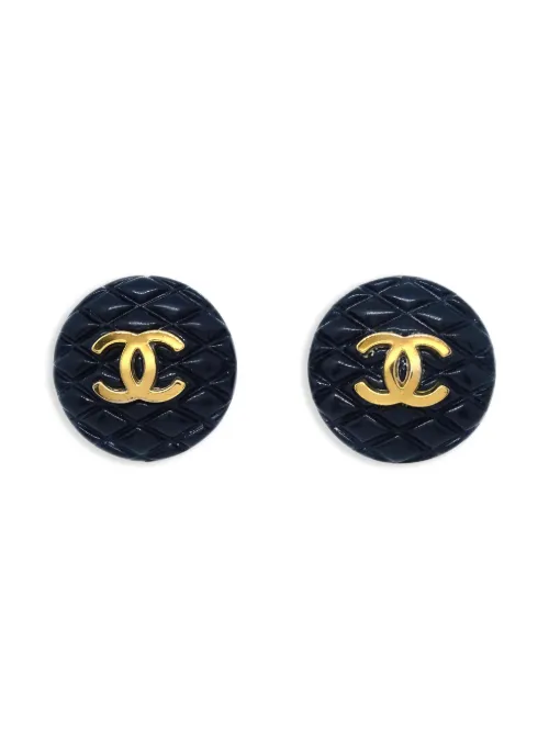 Boucles d'oreilles à bouton CC (1994) - CHANEL Pre-Owned - Modalova