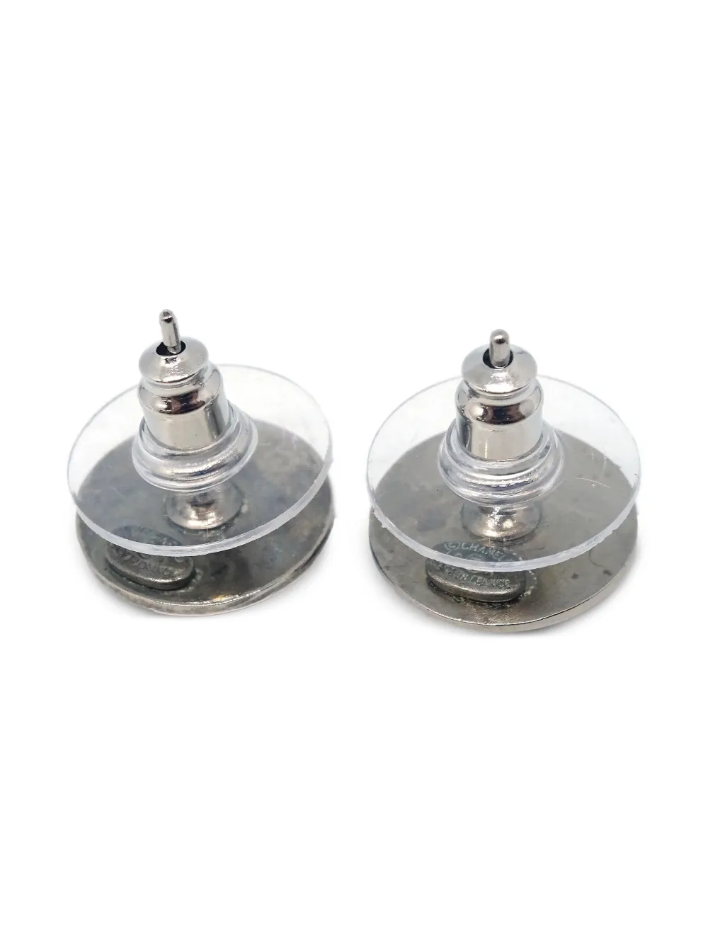Pre-owned Chanel 1999 Cc Button Earrings In Silver