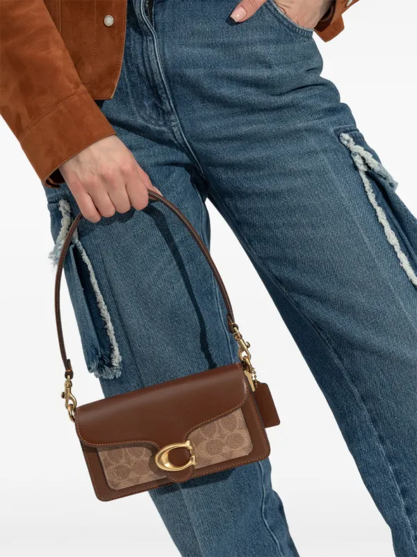 Essential crossbody bag