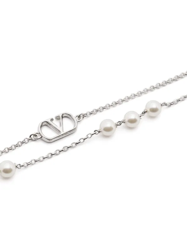 ネックレス・チョーカー Valentino Garavani Collana Vlogo Signature Valentino Garavani VLogo Signature Necklace | Silver | FARFETCH