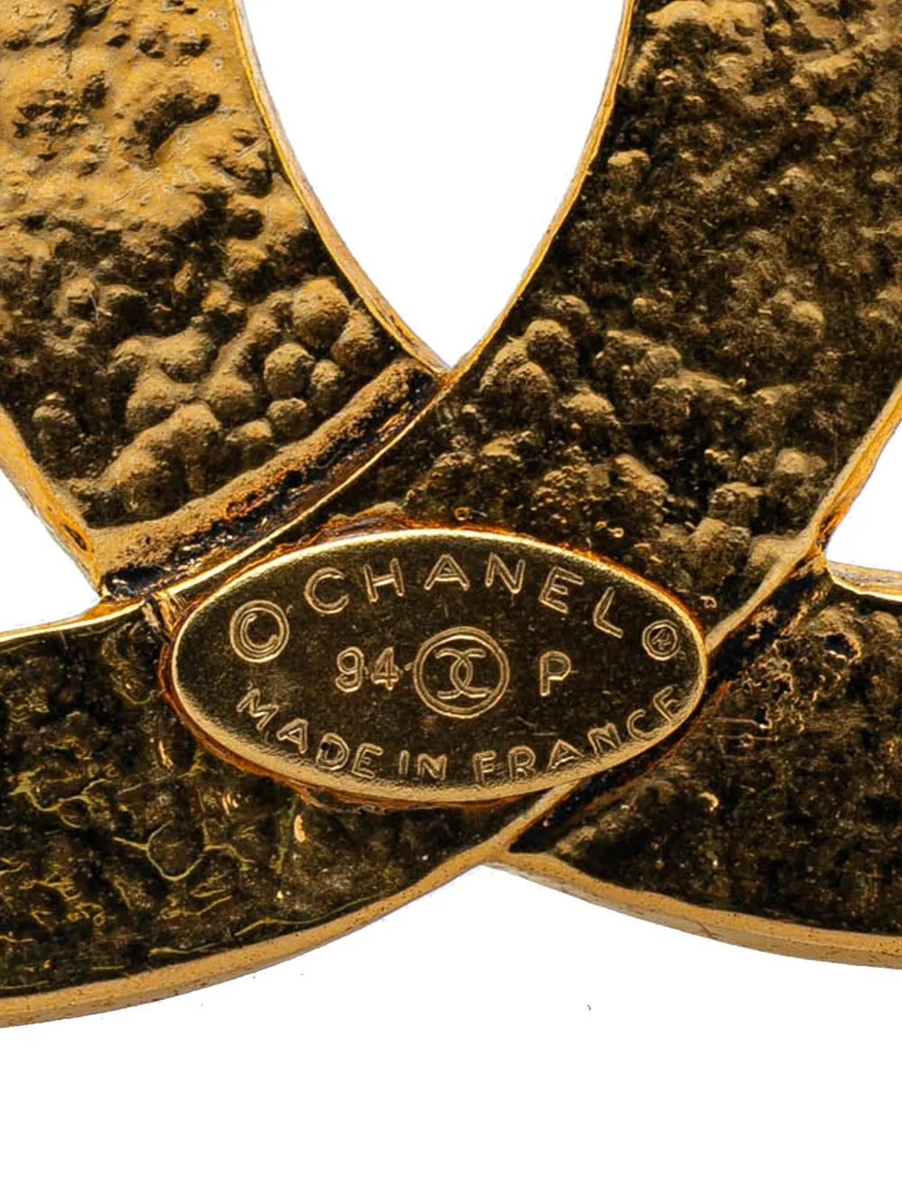 Pre-owned Chanel 1994 Gold Plated Cc Brooch Costume Brooch