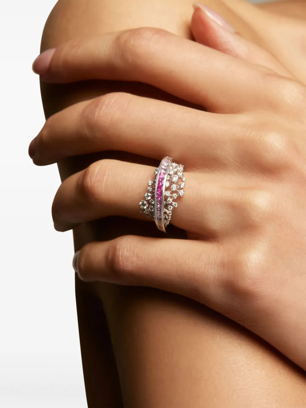 Ananya Scatter Energy ダイヤモンド&サファイア リング 18K Ananya Scatter Energy ダイヤモンド&サファイア リング 18K