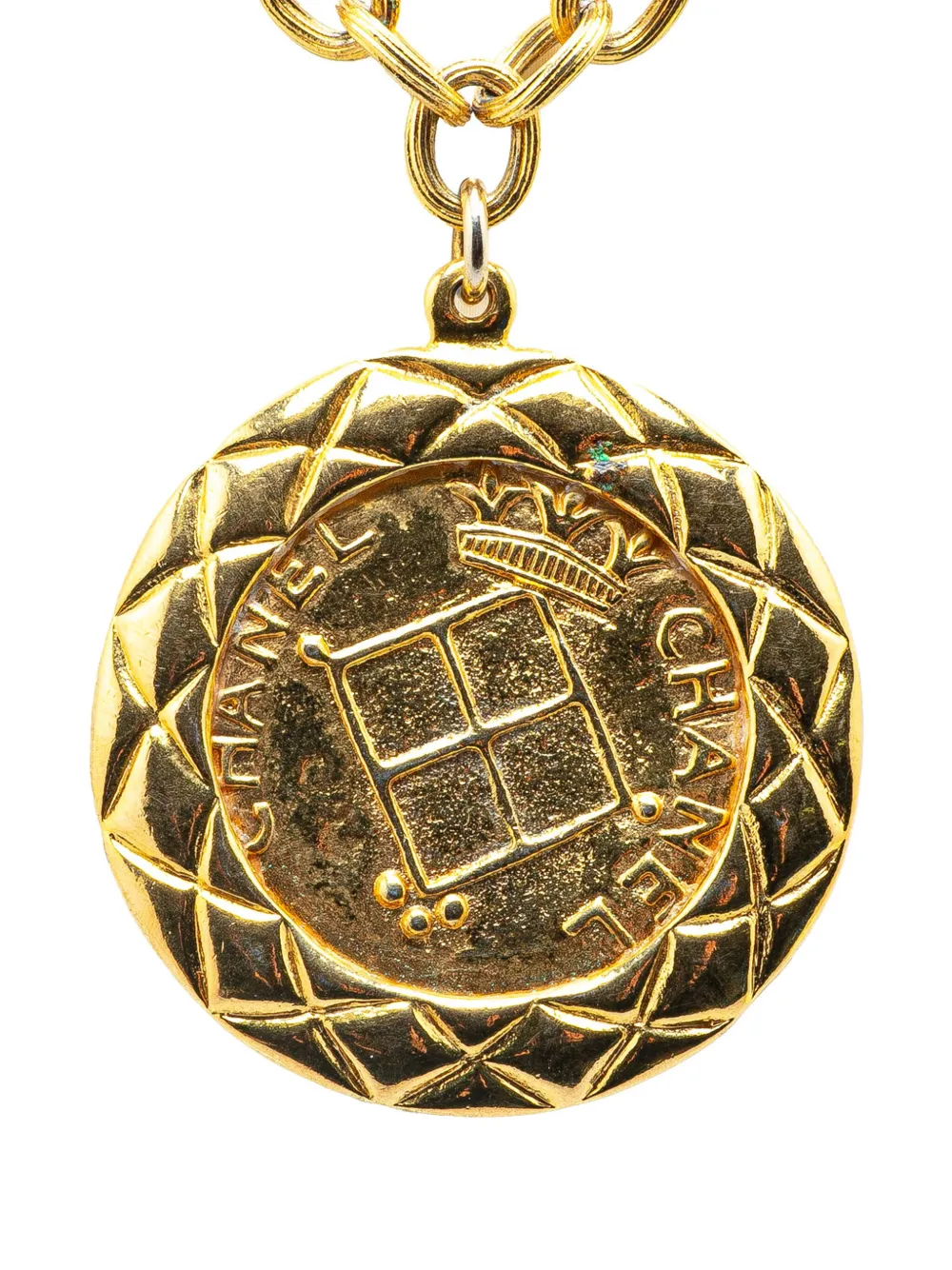 CHANEL Pre-Owned 1970-1980 Gold Plated Medallion Pendant Necklace costume necklace | Image 2