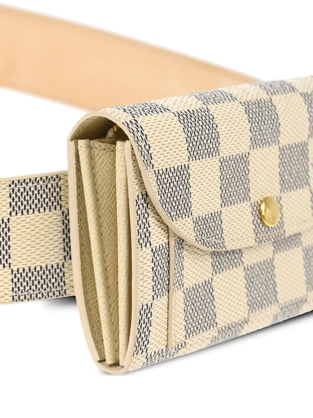 Louis Vuitton Pre-owned 2011 Ceinture Pochette Solo Belt Bag in White, view 3