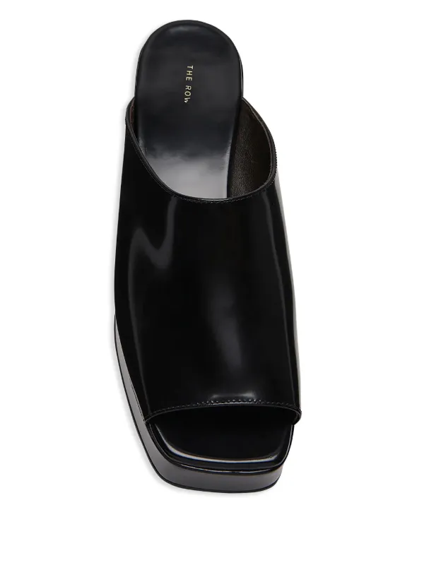 サンダル・ミュール The Row Black Emi Flatform Sandals The Row Emi Flatform Sandal in Black | FWRD