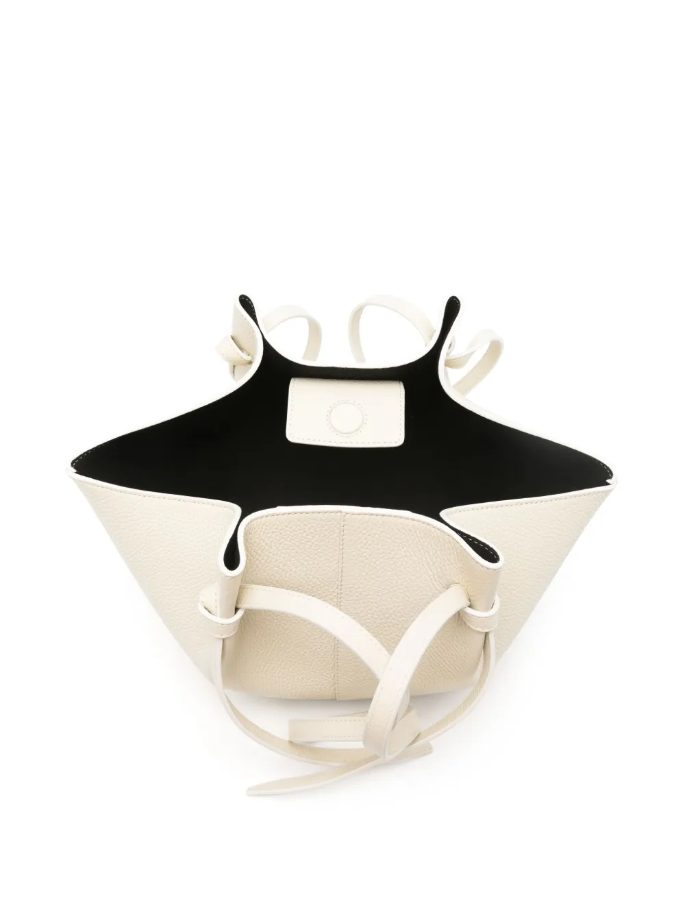 Mochi bucket bag