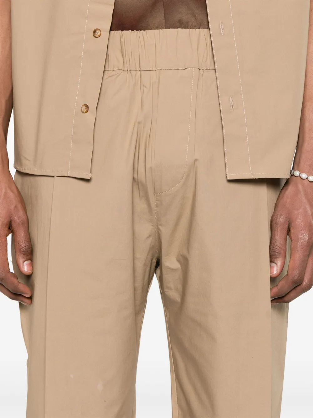 A Paper Kid Broek met geplooid detail Bruin
