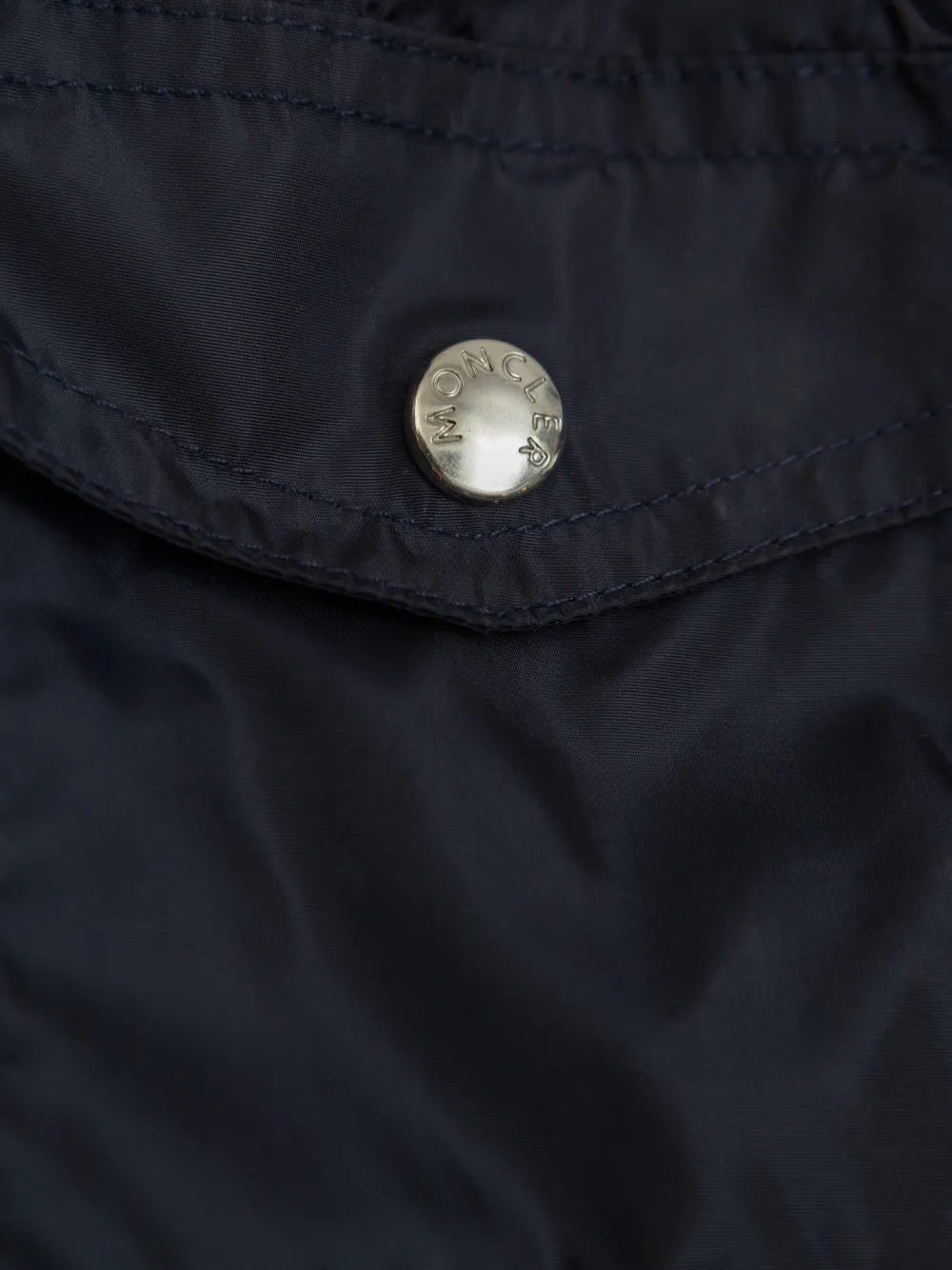 Moncler Enfant Gestreepte shorts Blauw