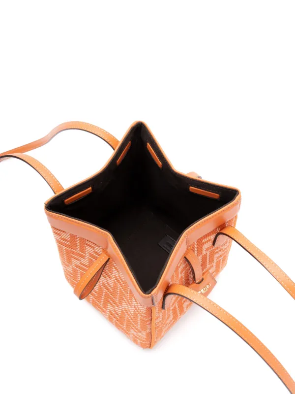 ショルダーバッグ・ポシェット FENDI FENDI ORIGAMI MEDIUM SHOULDER BAG IN GRAINY LEATHER 29322843_58315282_600.jpg