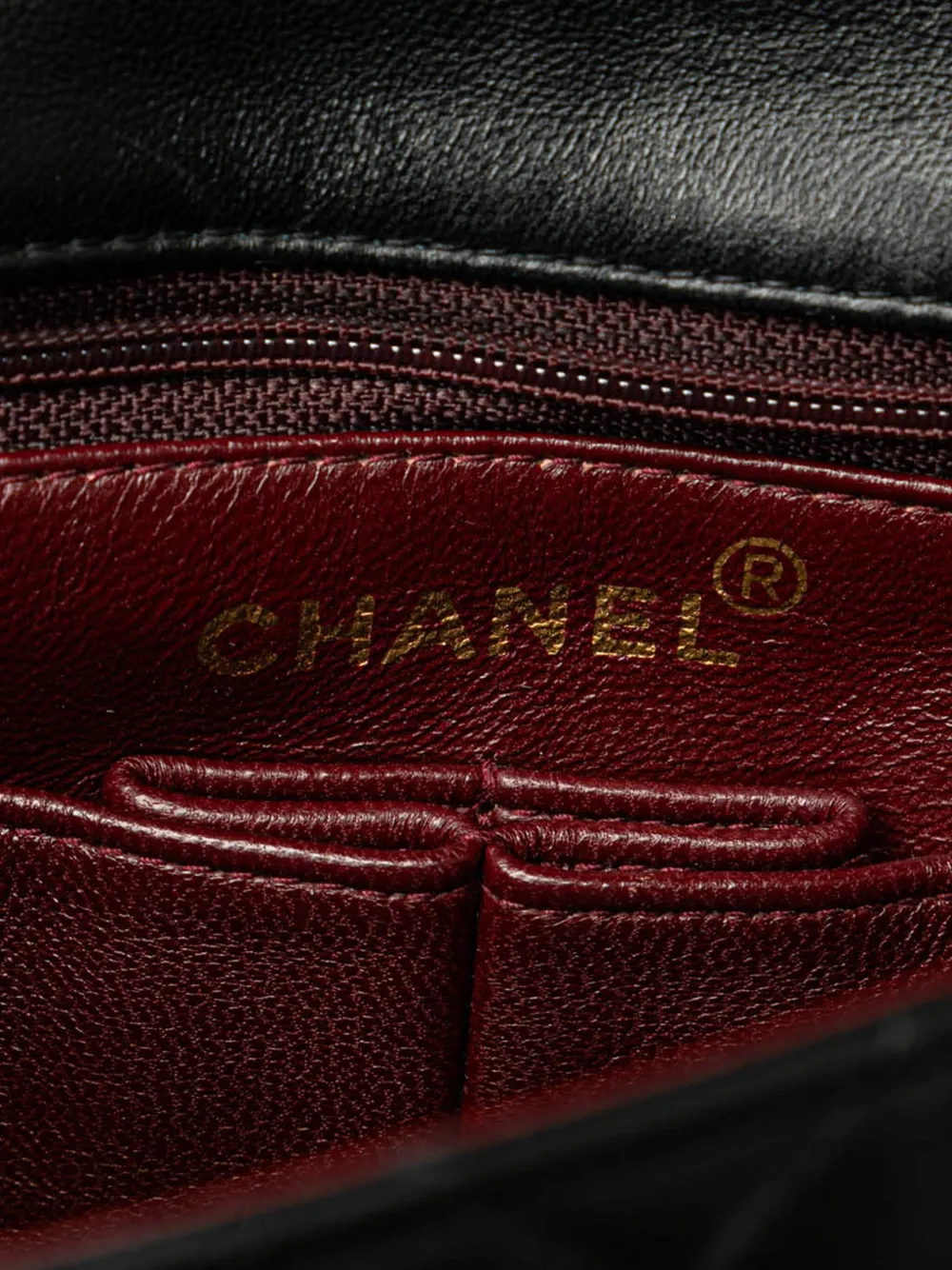 Pre-owned Chanel 1989-1991 Mini Square Classic Lambskin Flap Crossbody Bag In 黑色
