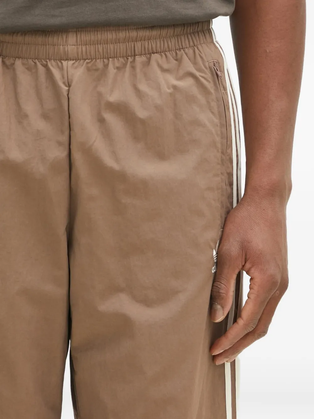 adidas Trainingsbroek met 3 Stripes-logo Bruin