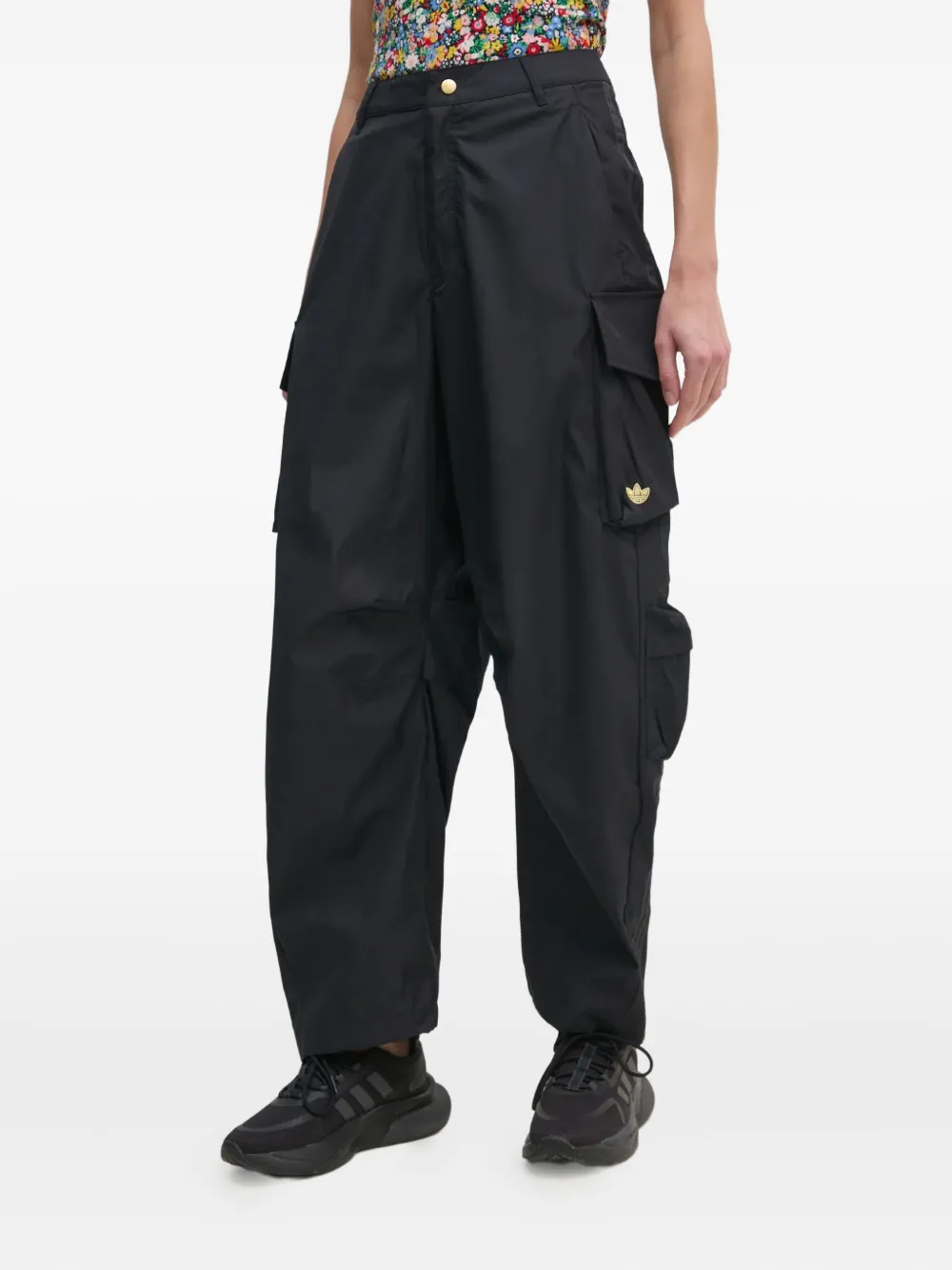 adidas بنطال بجيب كارغو | أسود | Image 1
