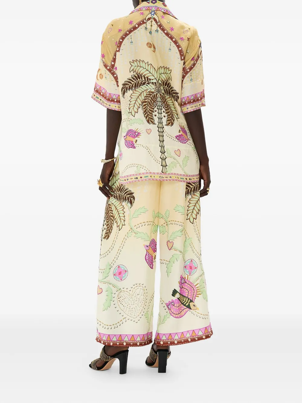 Camilla Aswan blouse met abstracte print Beige