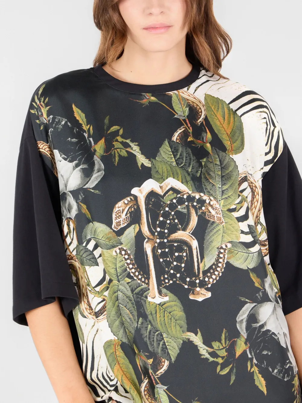 Shop Roberto Cavalli Floral-print T-shirt In Green