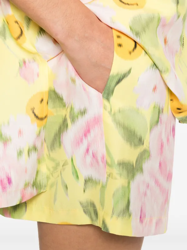 【関税＆送料込み】Moschino X Smiley Floral Shorts Moschino x Smiley floral-print Shorts | Yellow | FARFETCH ID