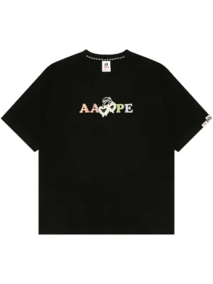 CHANEL Pre-Owned x Pharell 2019 logo-print T-shirt | Black | FARFETCH