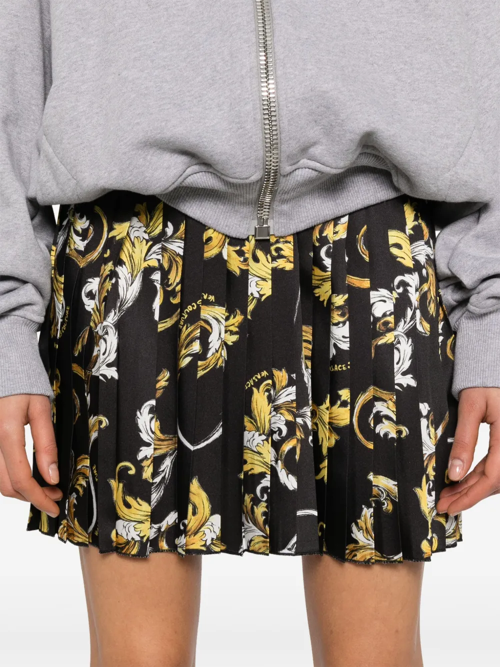 Shop Versace Jeans Couture Barocco-print Mini Skirt In Schwarz