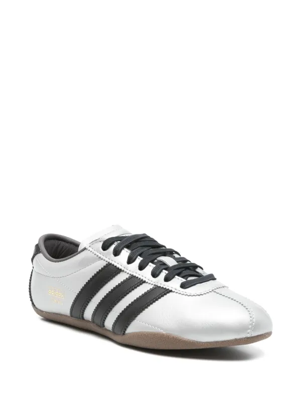 入手困難!! ☆ADIDAS OZELIA W SILVER, BLACK & WHITE adidas Originals Ozelia Casual Sneakers | Foot Locker