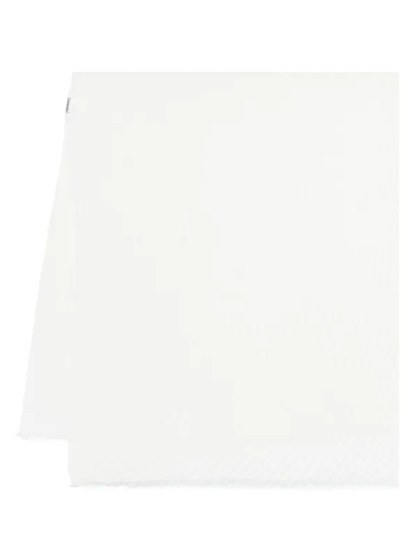 Issey Miyake プリーツ スカーフ | ホワイト | FARFETCH JP