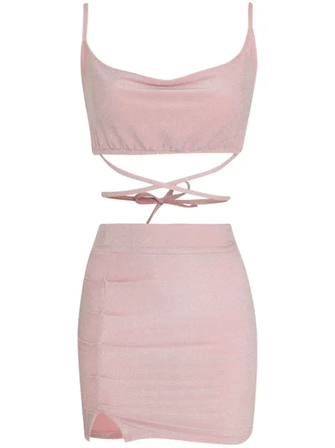 Lethicia Bronstein set Manuela