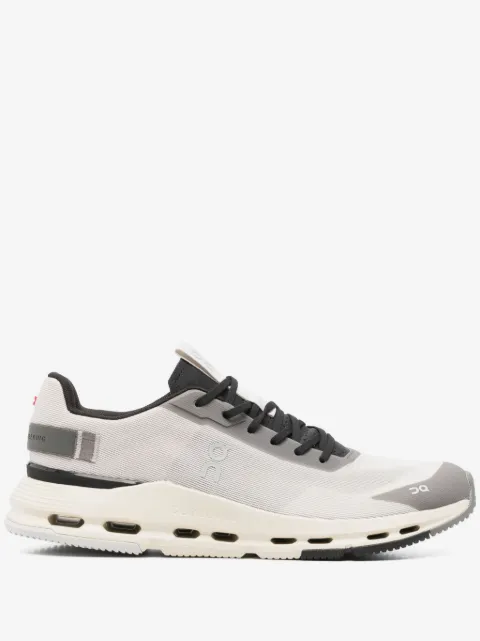 On tenis Cloudnova