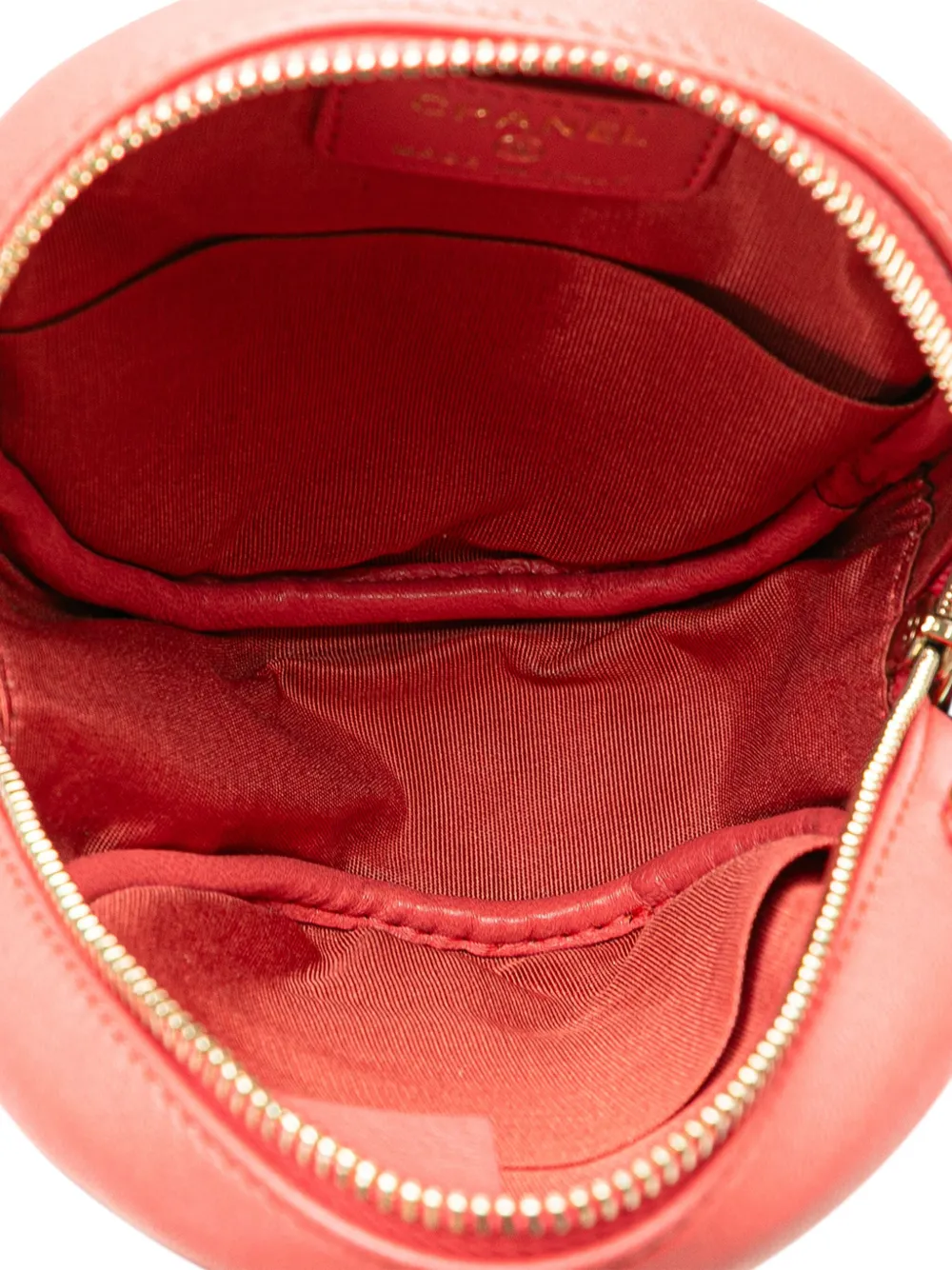 CHANEL Pre-Owned 2018-2019 Quilted Lambskin Lucky Charms Round Clutch with Chain crossbody bag | Bags | Image 4