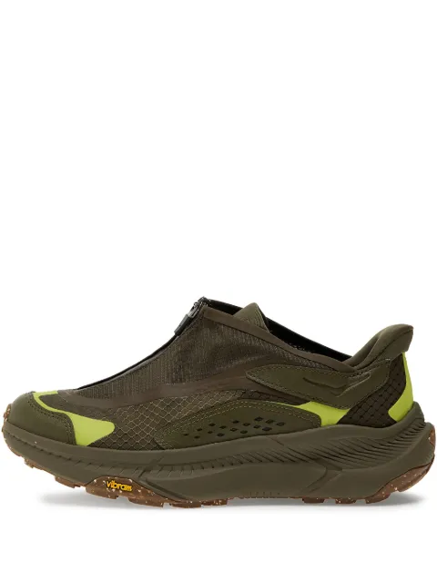 HOKA tenis Transport X con detalle de cierre