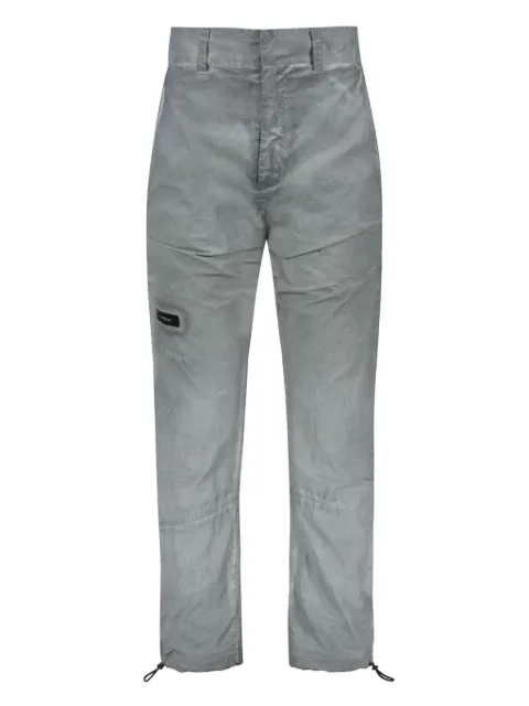 ISO.POETISM pantalones con parche del logo