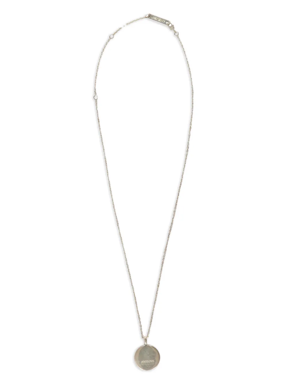 AMBUSH collier à pendentif à logo embossé | Image 2