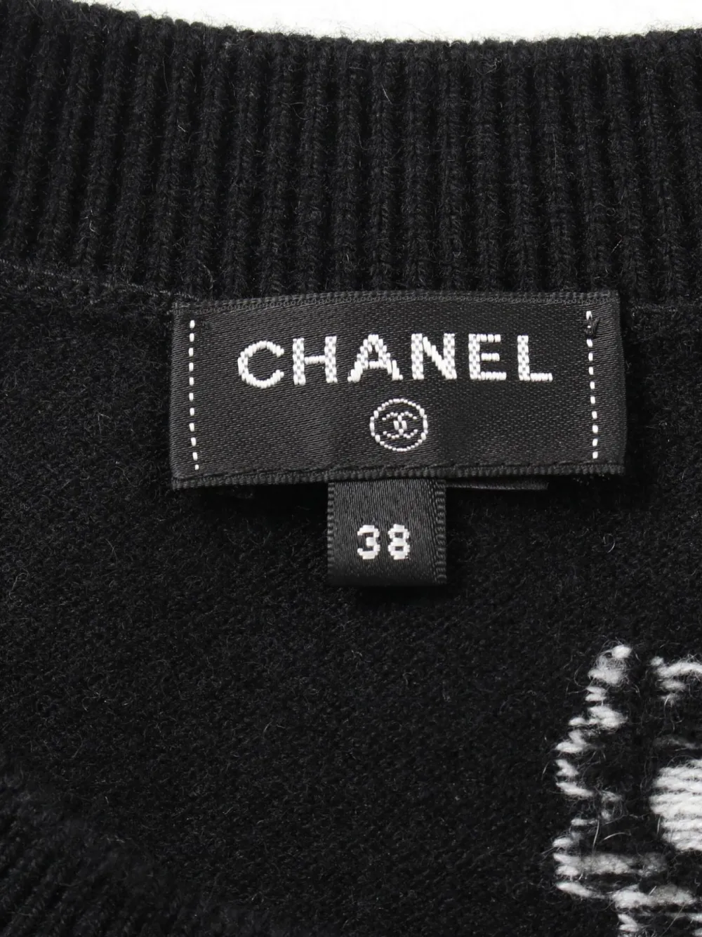 Pre-owned Chanel 1986-1988 Daisy-intarsia Sweater In Black