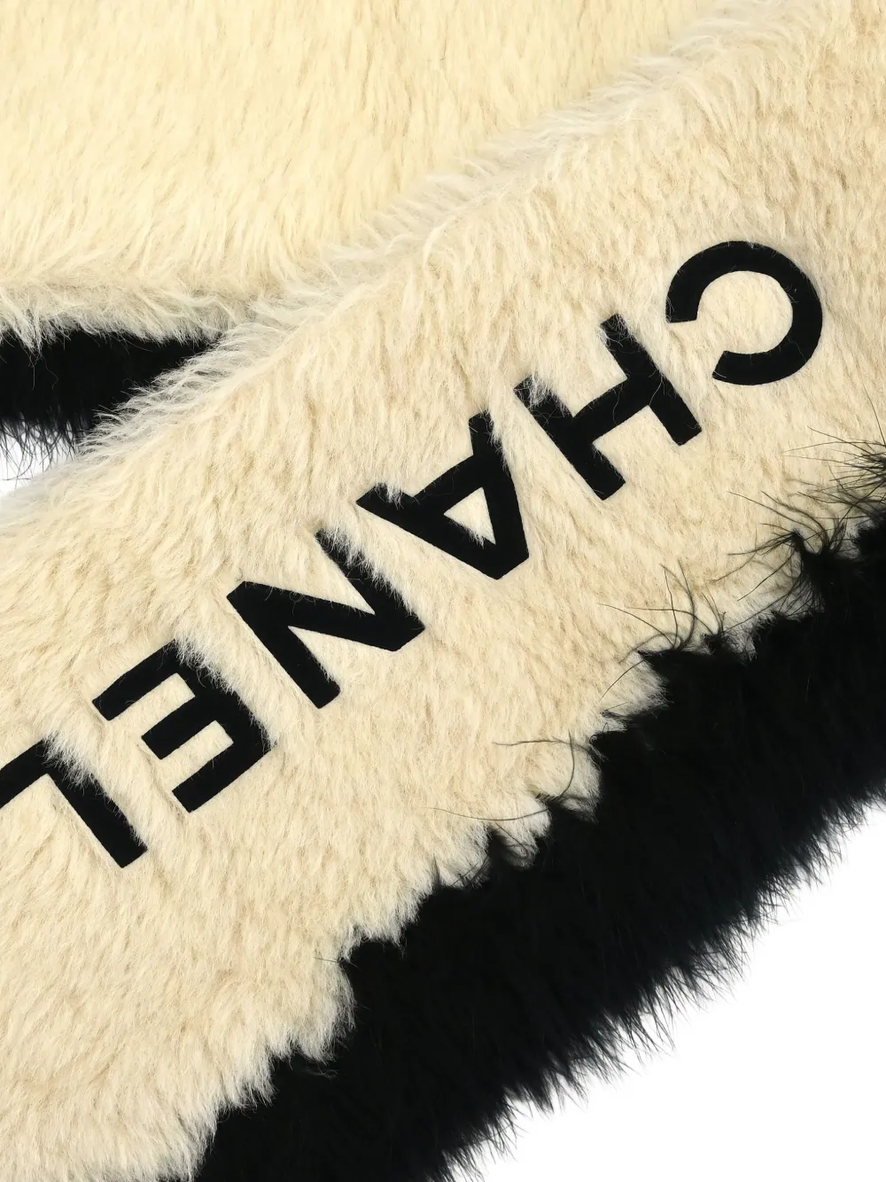 Pre-owned Chanel 1990-2000s Faux-fur Stole In White