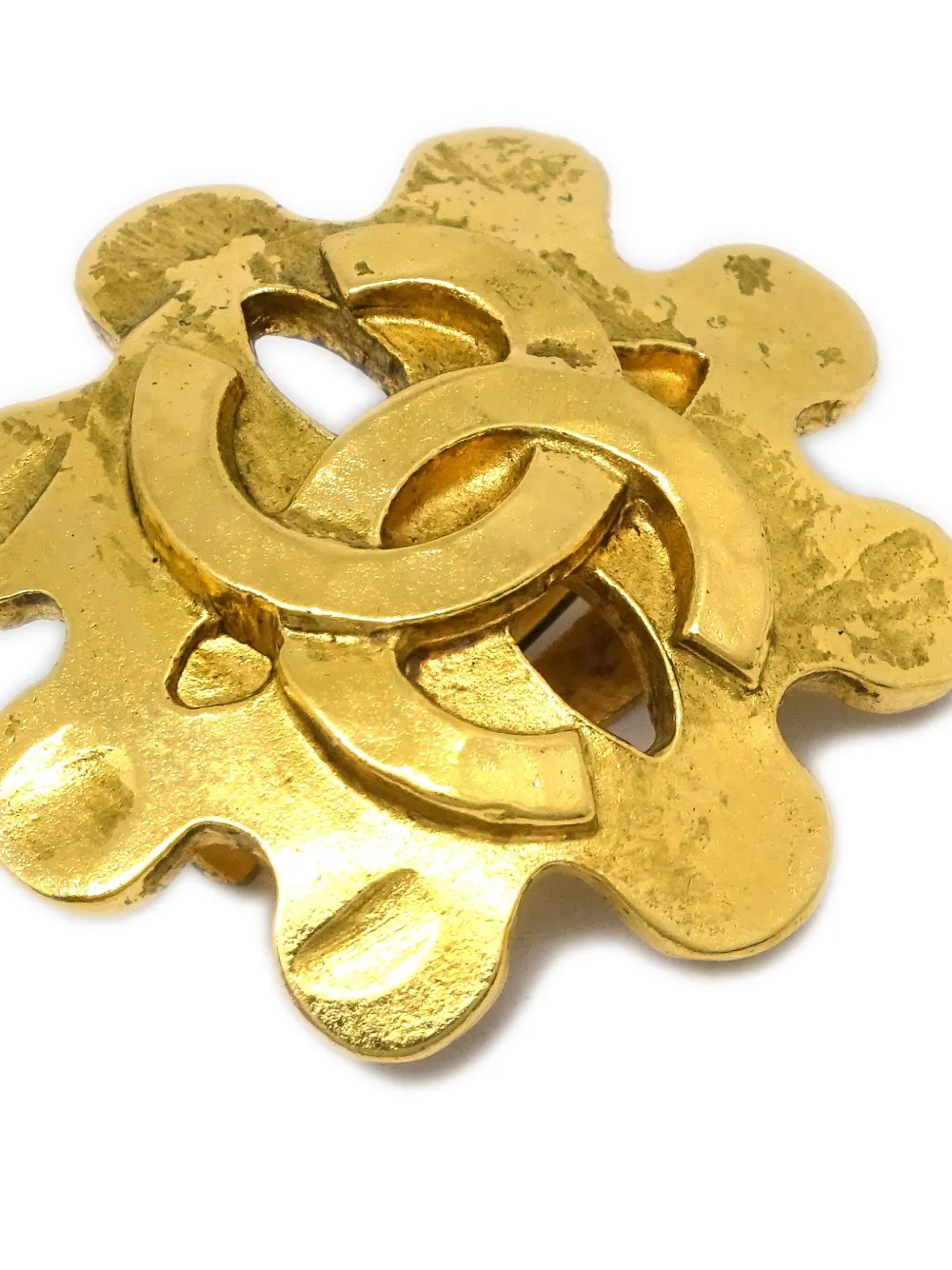 Pre-owned Chanel 1994 Cc Floral Clip-on Earrings In Gold