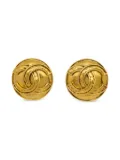 CHANEL Pre-Owned 1994 CC logo clip-on earrings - Gold