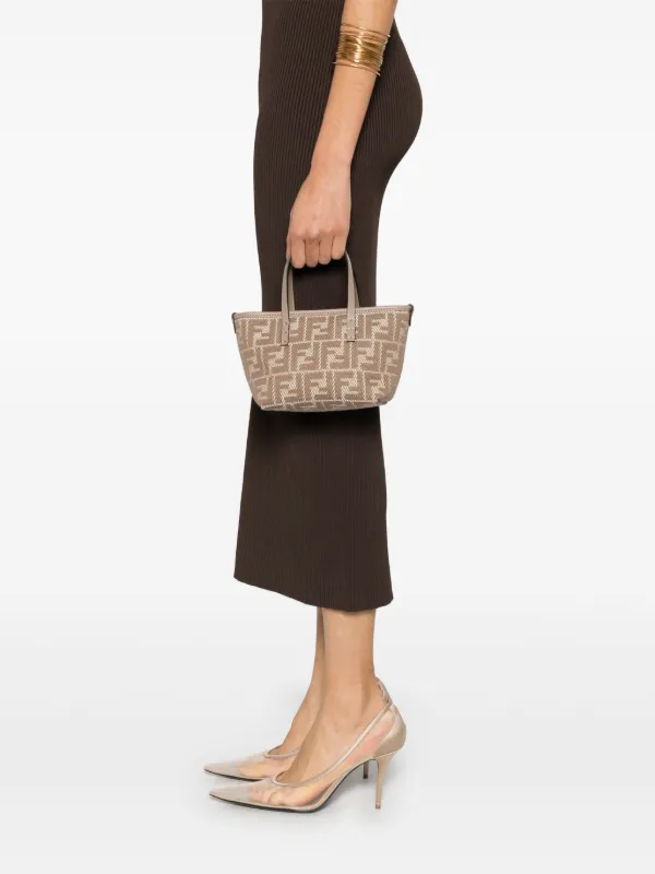 pleat-detail cargo trousers