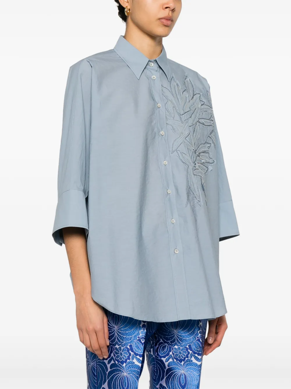 Brunello Cucinelli Blouse met bloemendetail Blauw