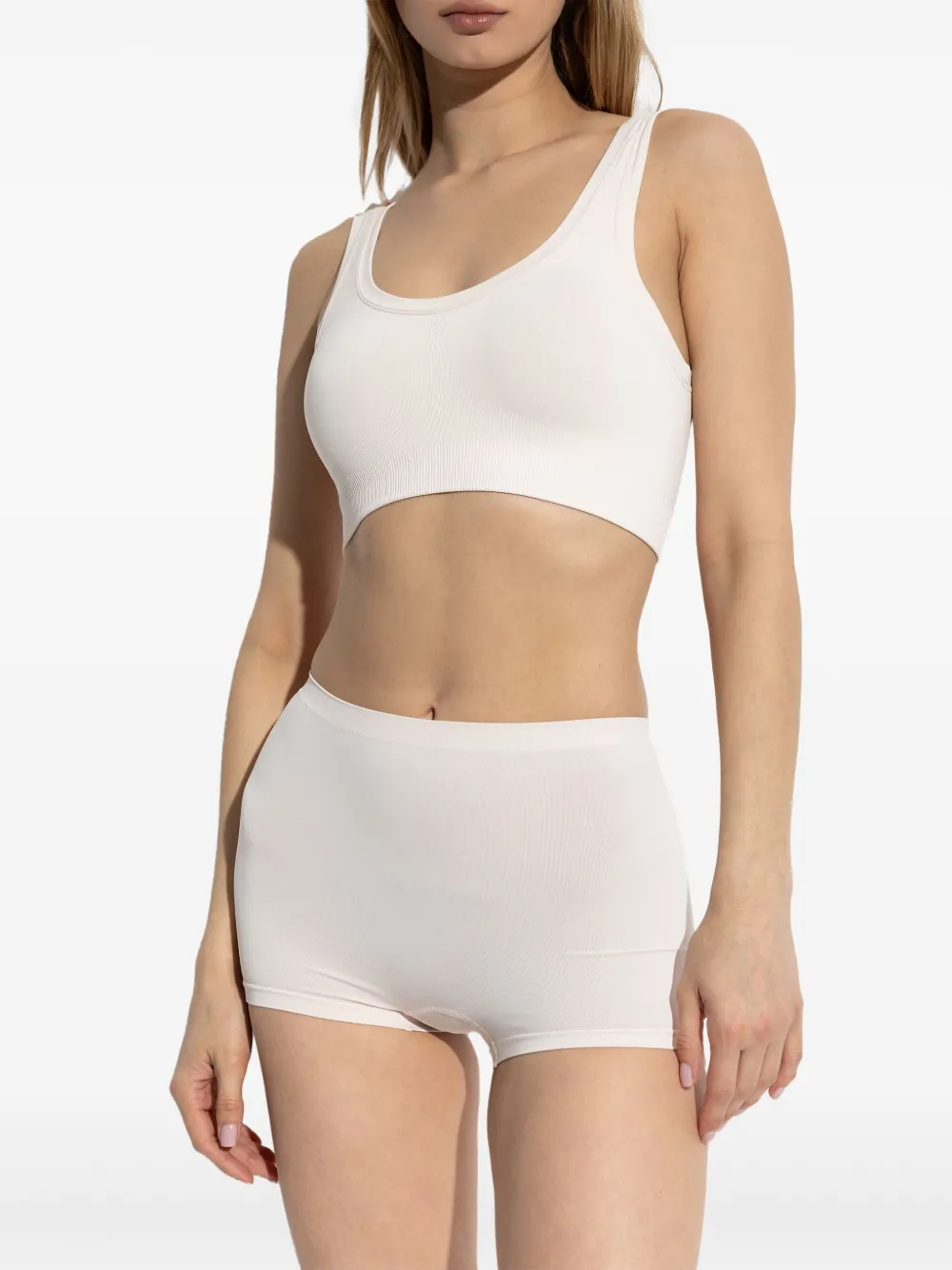 Shop Hanro Cropped Scoop-neck Bra In Neutrals