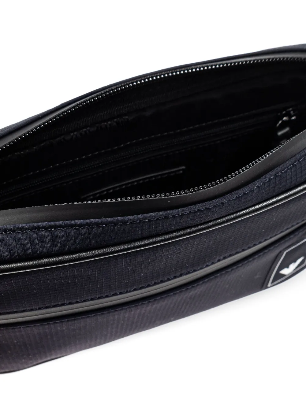 Emporio Armani Borsa messenger con applicazione | Image 6