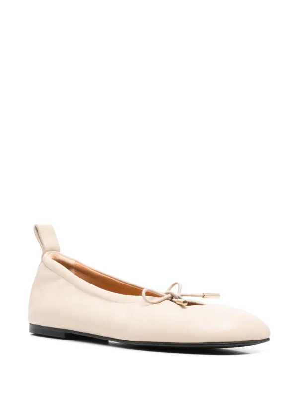 【交渉中】ALOHAS Rosalind レザーバレエフラット ベージュ 37 ALOHAS Rosalind フラットシューズ | ニュートラル | FARFETCH JP