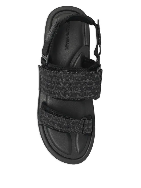 Emporio Armani ロゴジャカード サンダル | ブラック | FARFETCH JP