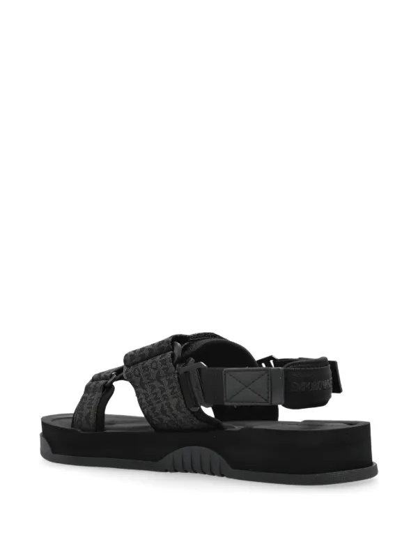 Emporio Armani ロゴジャカード サンダル | ブラック | FARFETCH JP