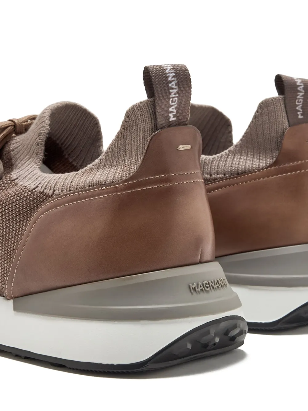 Magnanni Gebreide en leren sneakers Bruin
