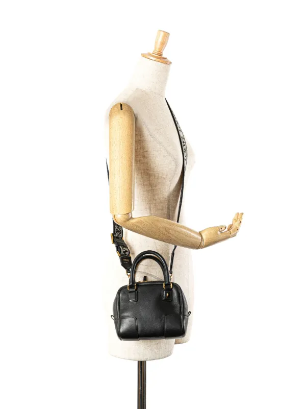 Loewe Pre-Owned 2022 Calfskin Amazona 16 Square Bag Satchel